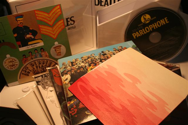 All the original inserts are included - like the Sgt Pepper cut-out card and the "psychodelic" pink-coloured inner-sleeve