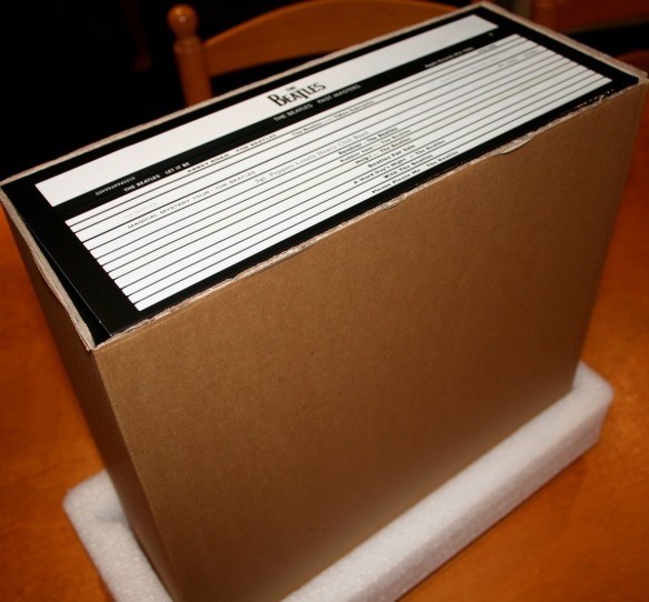 Beatles Vinyl box opening2