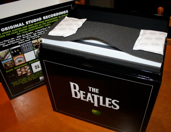 Beatles Vinyl Lid Open1