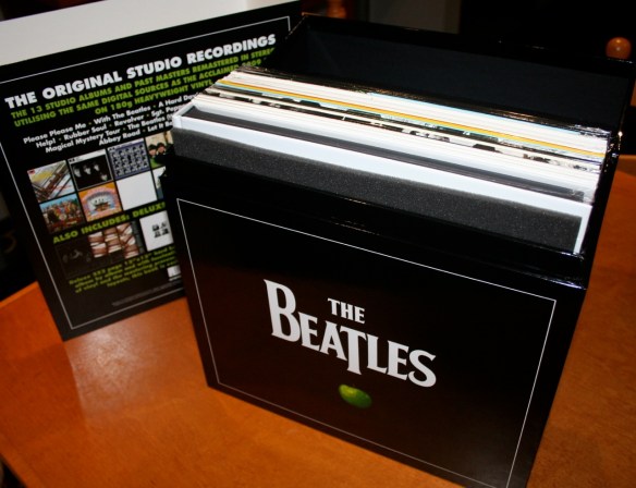 Beatles Vinyl Lid Open2