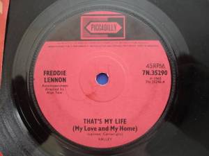 FredLennonWithTheSingle2