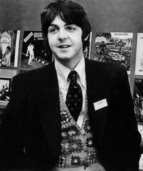 beatles with records13-tiff