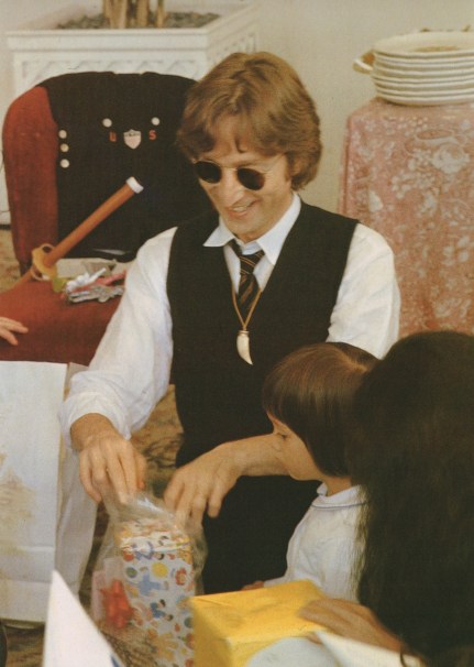 Lennon Family Album4