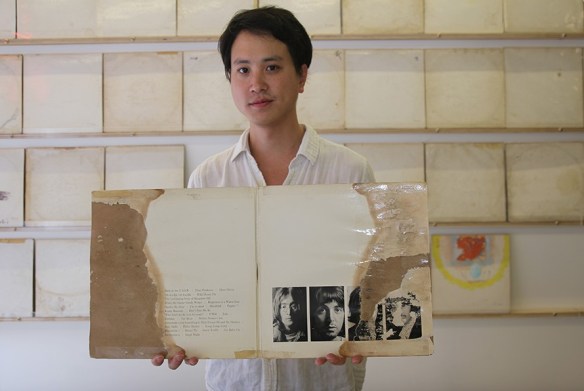 We Buy White Albums2