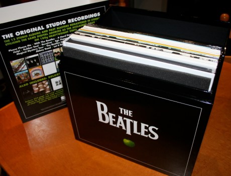 beatles-vinyl-lid-open2